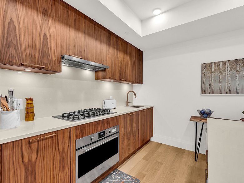 409 2550 Garden Drive