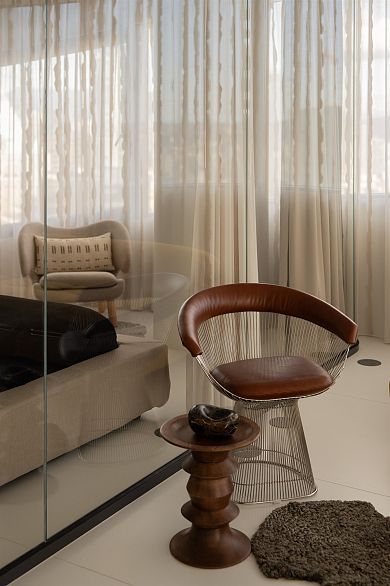 2802 1033 Nelson Street