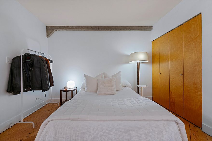 406 1216 Homer Street