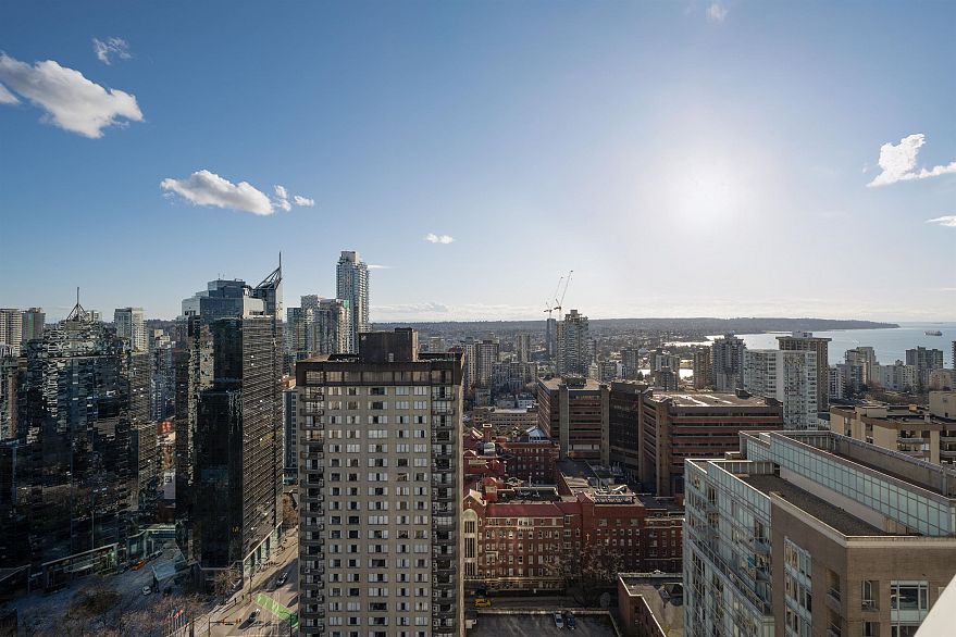 2802 1033 Nelson Street