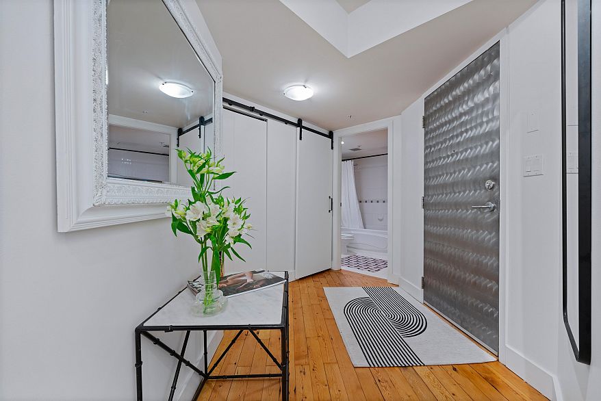 406 1216 Homer Street