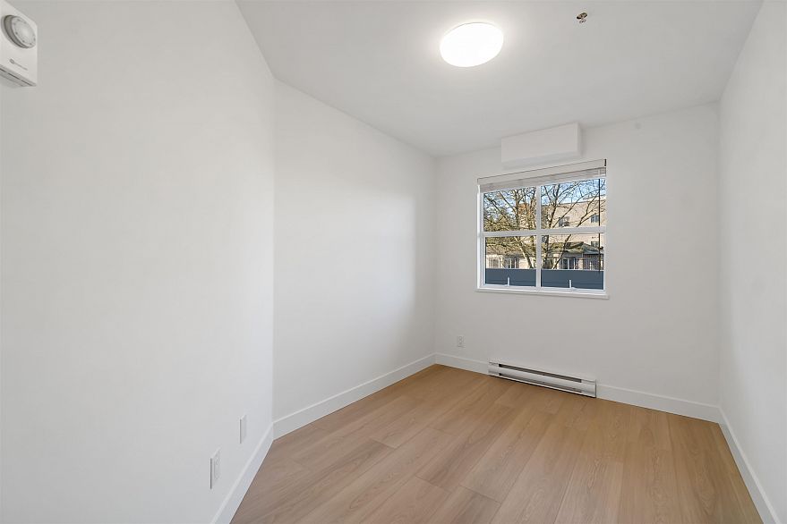 209 2928 Commercial Drive