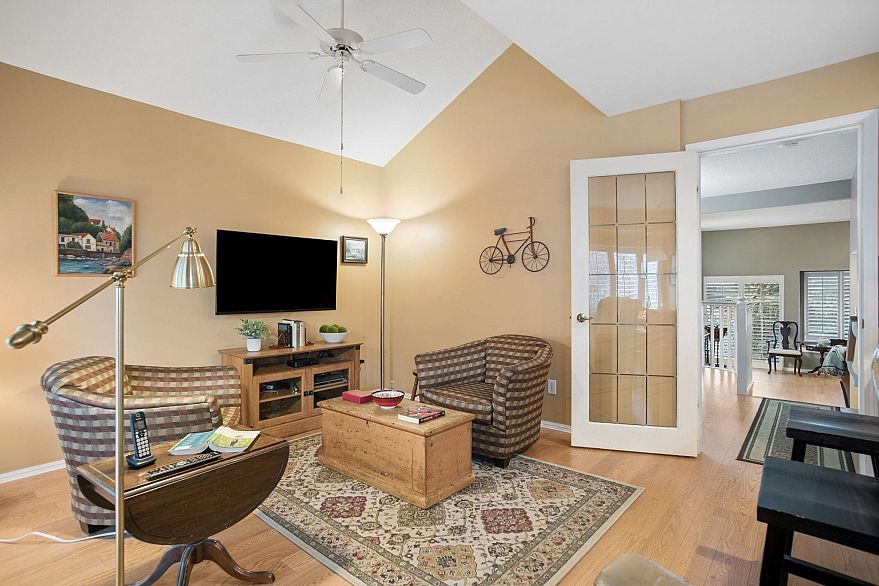 7561 Manitoba Street