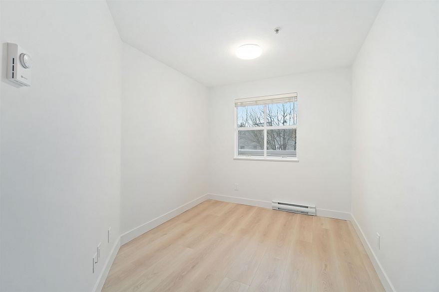 307 2928 Commercial Drive