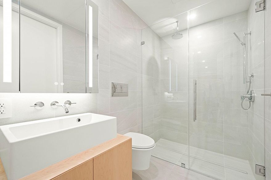 2902 1568 Alberni Street