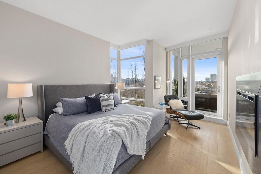 406 1616 Columbia Street