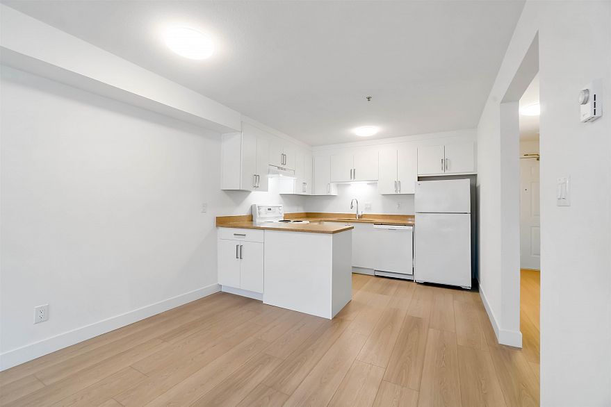 209 2928 Commercial Drive