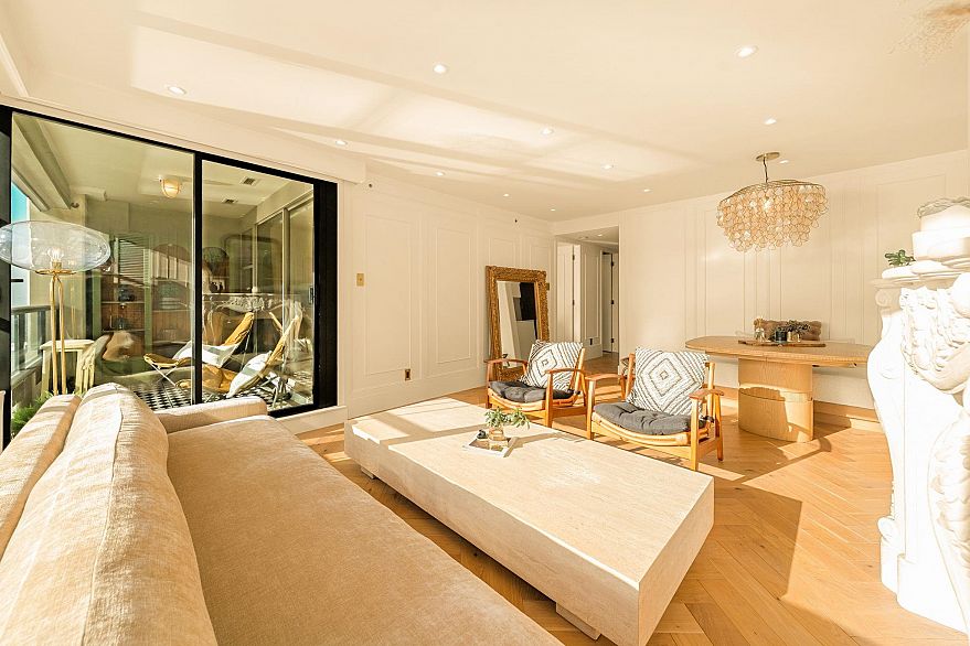 302 1008 Beach Avenue