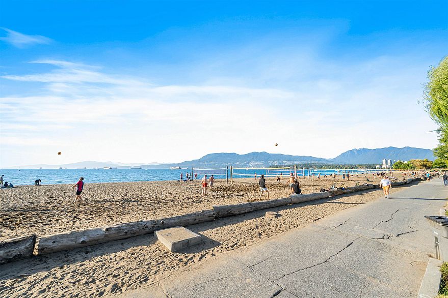 202 1333 W 7th Avenue