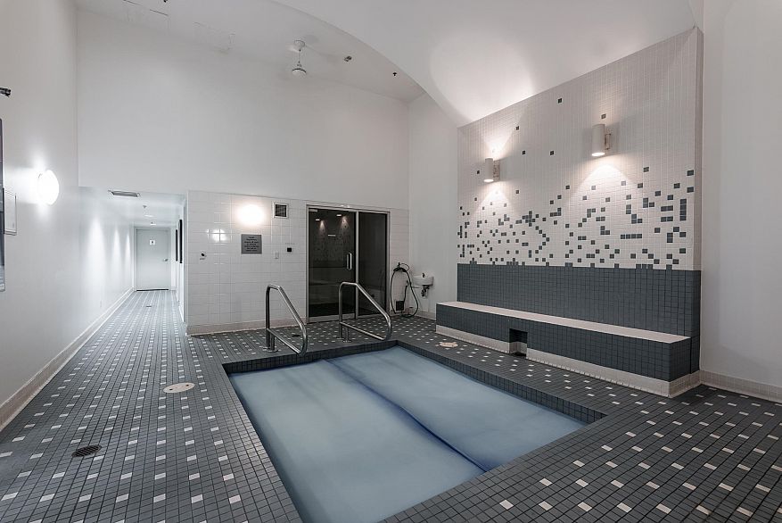 1102 1225 Richards Street