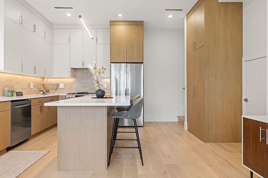 2136 Venables Street