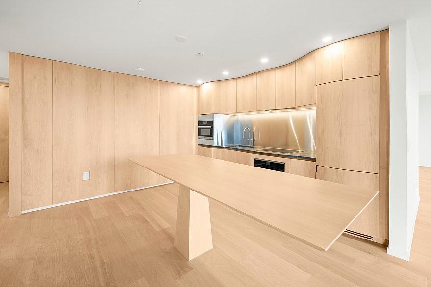 2902 1568 Alberni Street