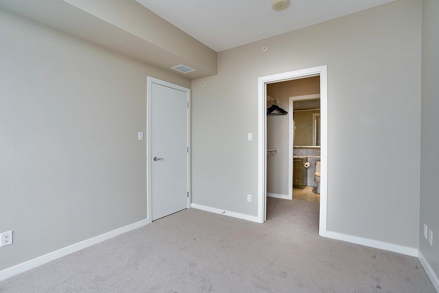 3105 833 Seymour Street