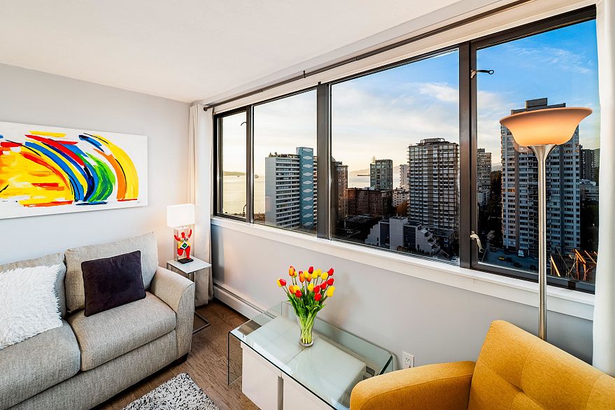 1501 1740 Comox Street