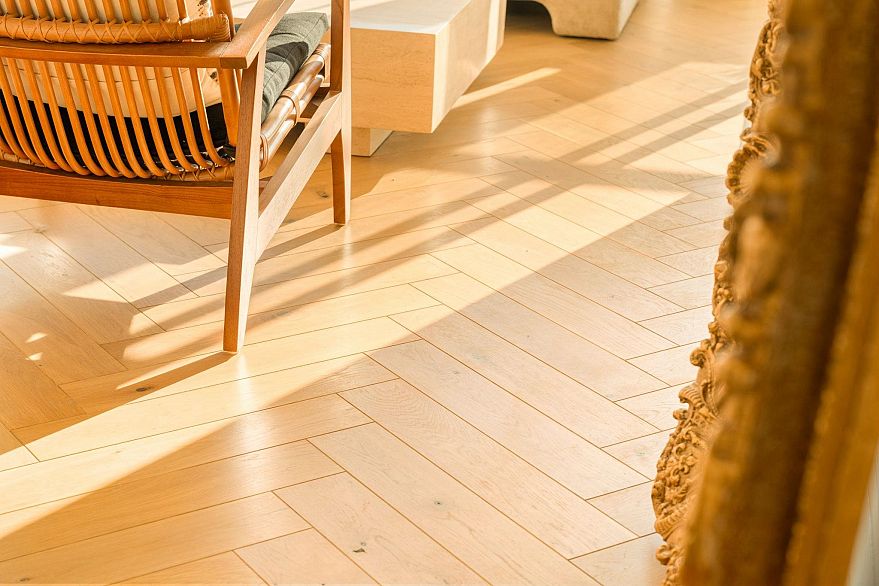 302 1008 Beach Avenue