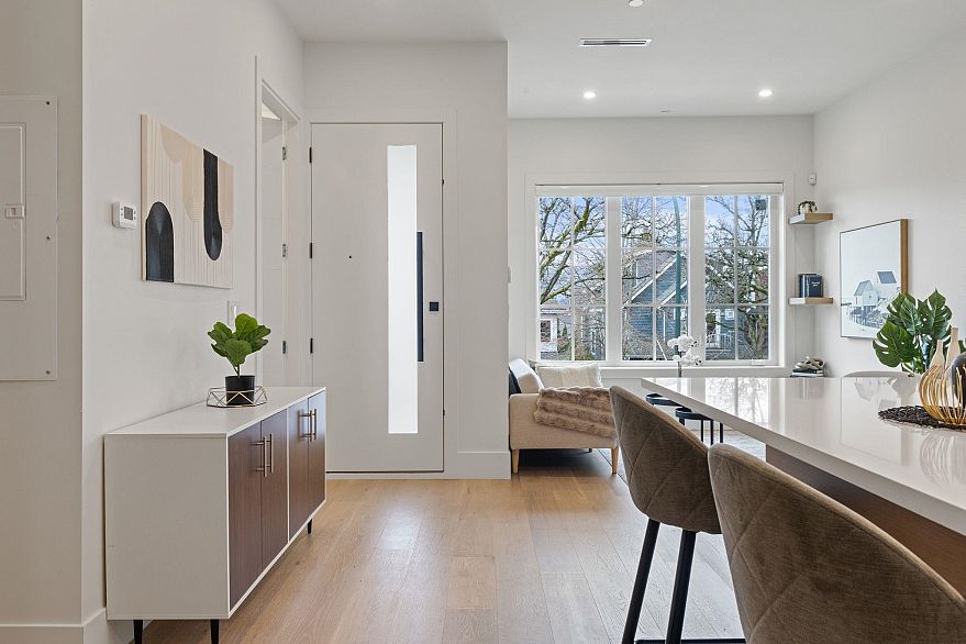 2136 Venables Street