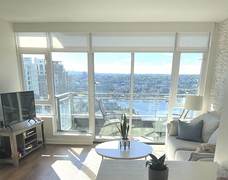 2806 1372 Seymour Street