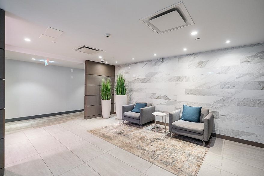 108 489 W 26th Avenue