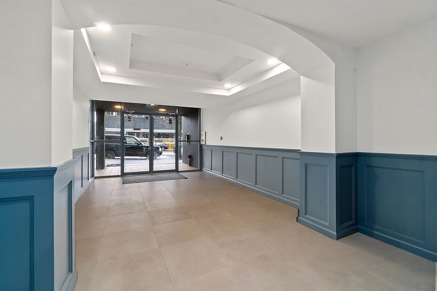 308 2928 Commercial Drive