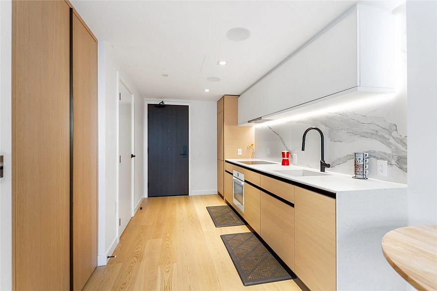 2006 620 Cardero Street