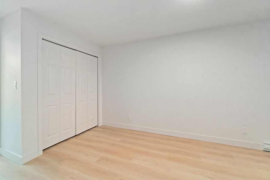 303 2928 Commercial Drive