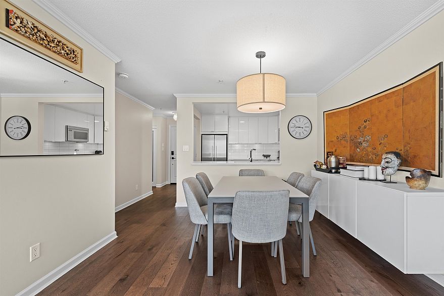 210 1859 Spyglass Place