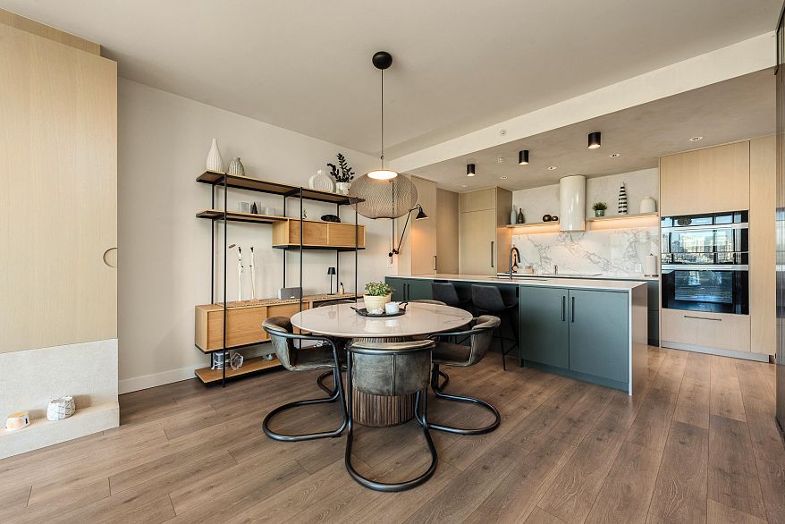 805 1616 Columbia Street