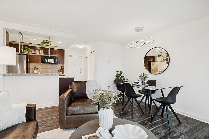 1705 550 Pacific Street