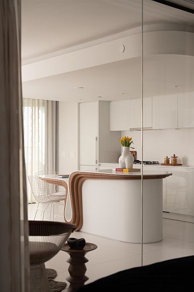 2802 1033 Nelson Street