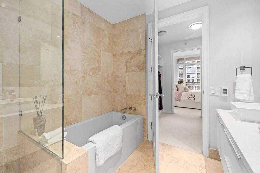 302 1625 Manitoba Street