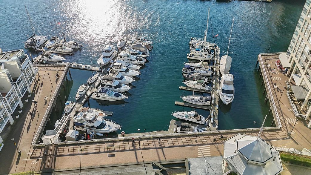 302 1008 Beach Avenue