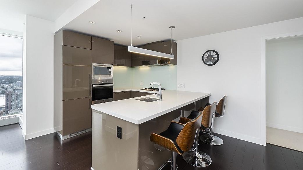 4007 777 Richards Street