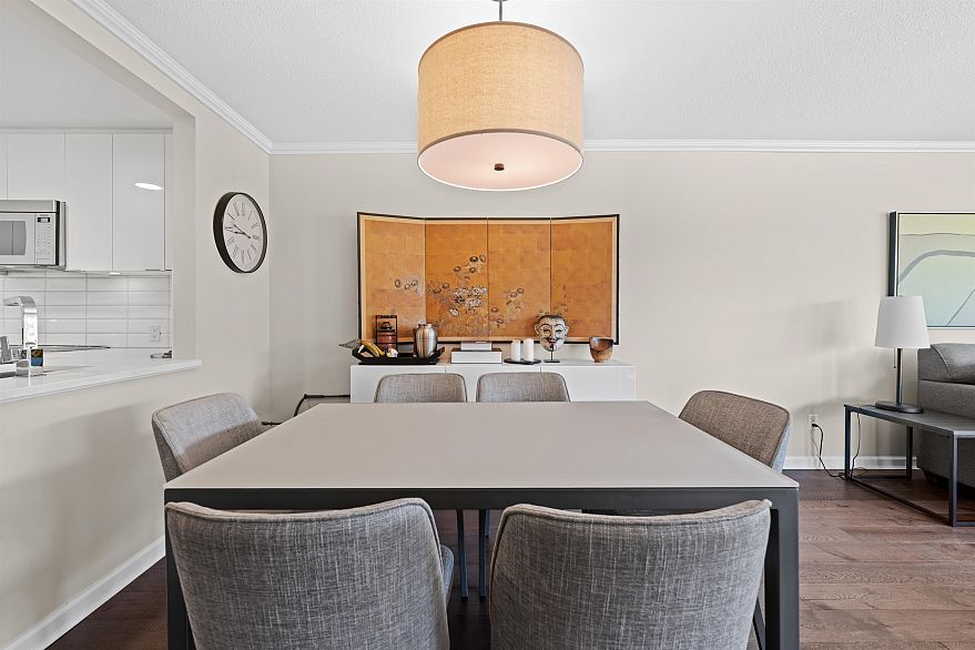 210 1859 Spyglass Place