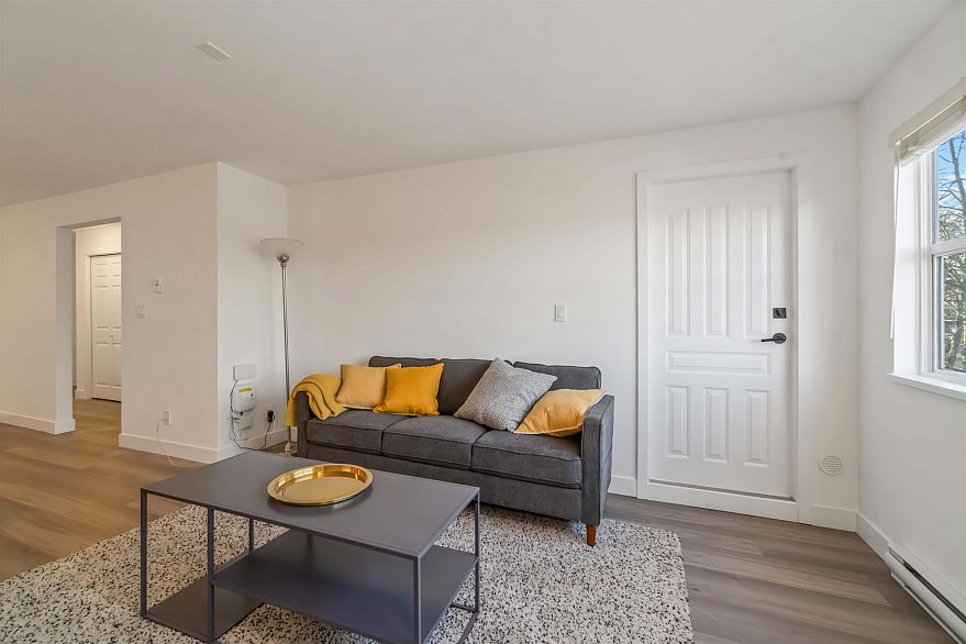 309 2928 Commercial Drive