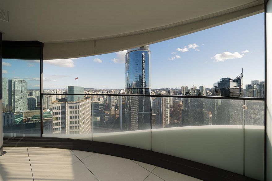 2802 1033 Nelson Street