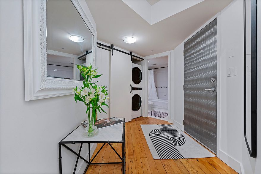 406 1216 Homer Street