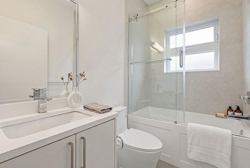 2136 Venables Street