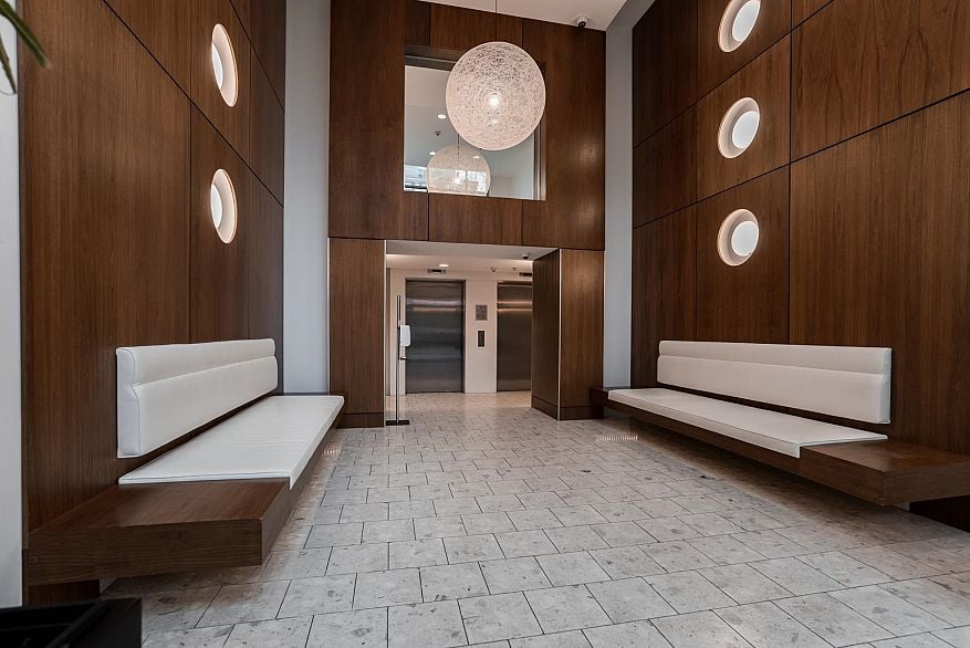 1102 1225 Richards Street