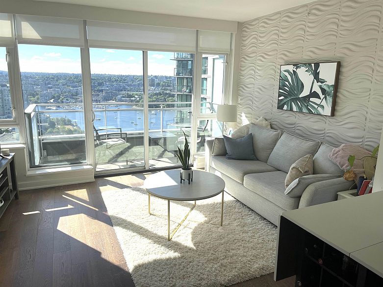 2806 1372 Seymour Street