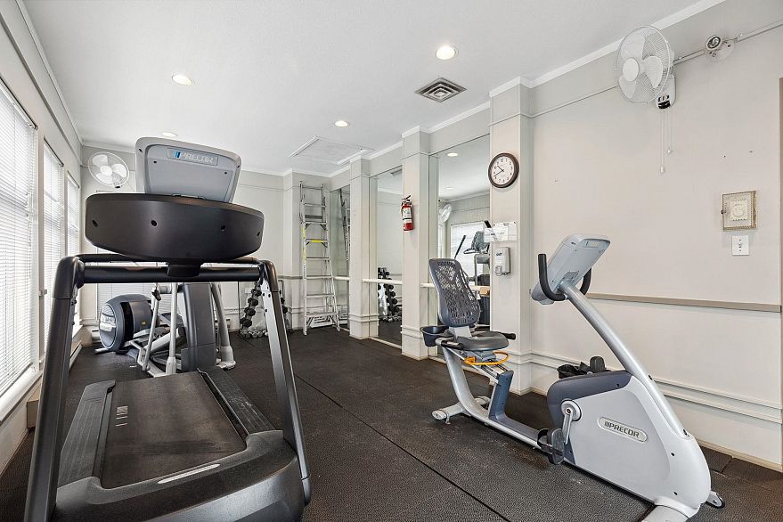 7561 Manitoba Street