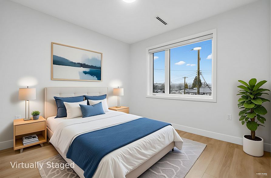 2 1020 Nootka Street