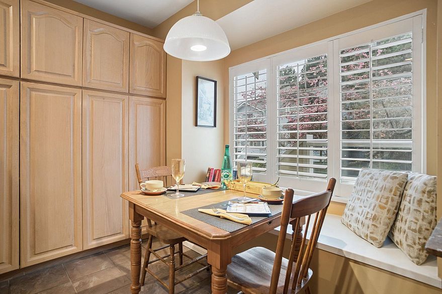 7561 Manitoba Street