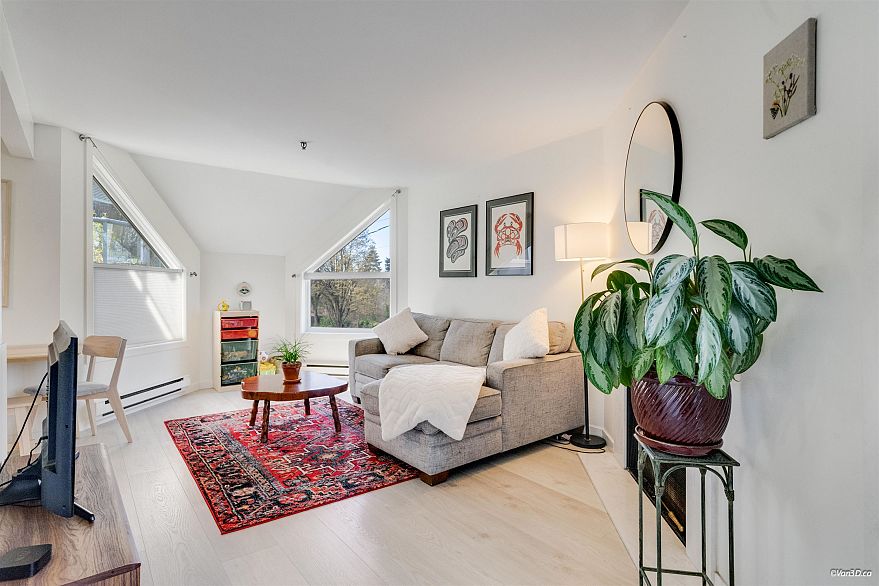 F7 1100 W 6th Avenue