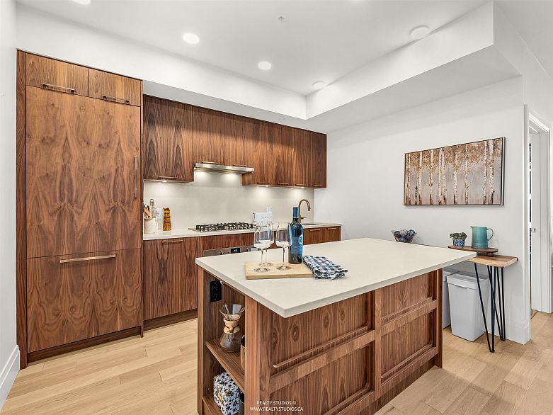 409 2550 Garden Drive