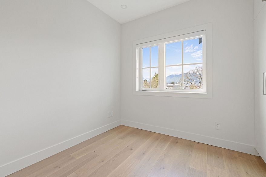 2136 Venables Street