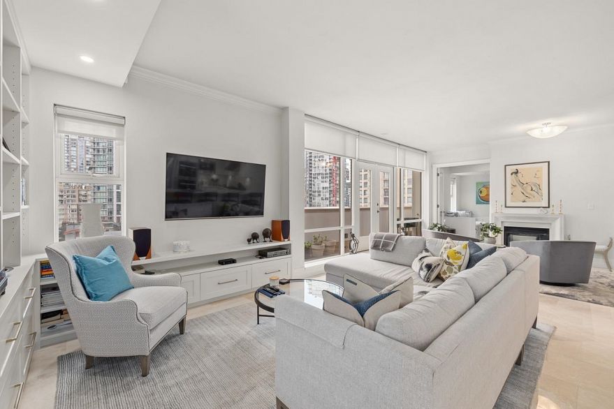 1102 1280 Richards Street