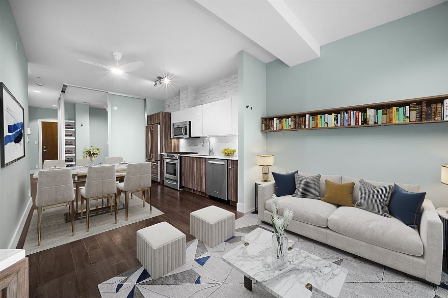 208 2250 Commercial Drive