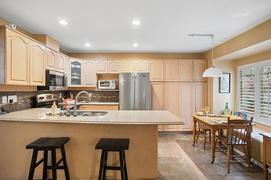 7561 Manitoba Street