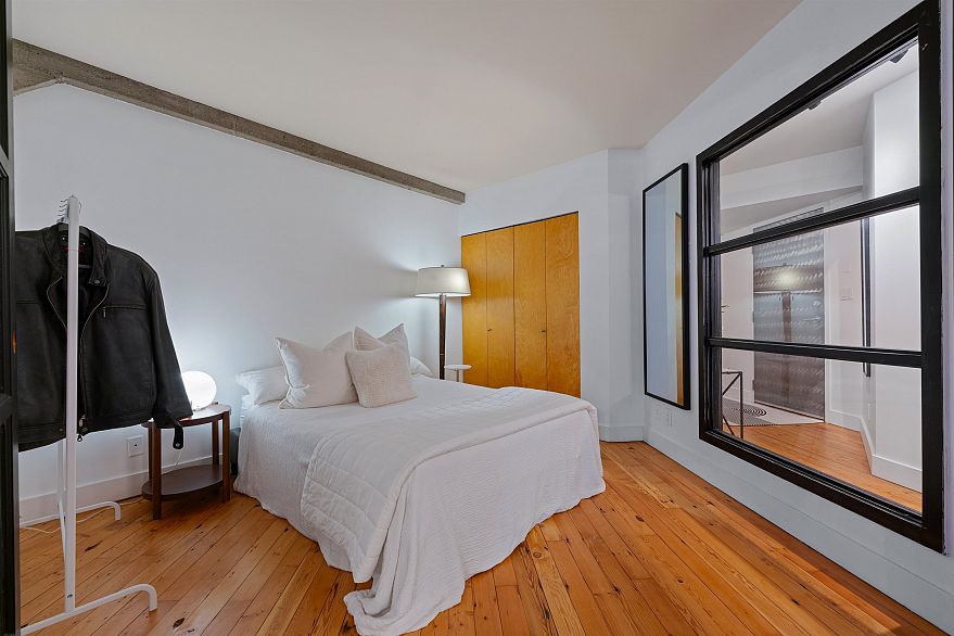 406 1216 Homer Street