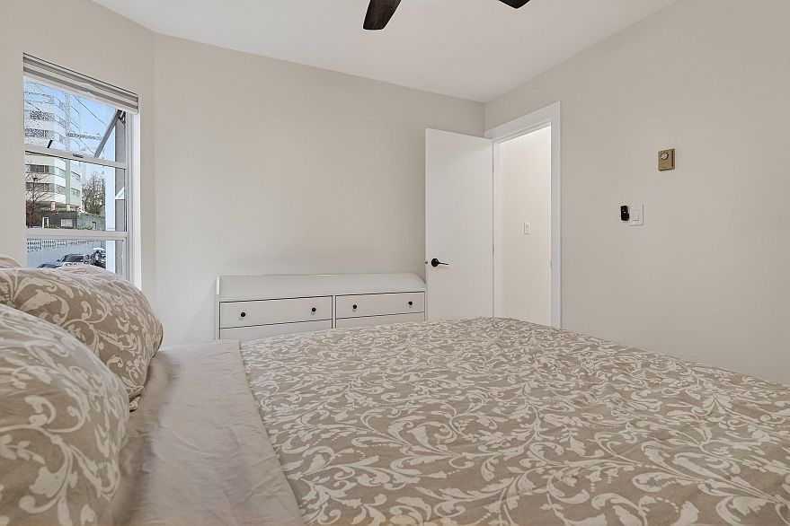 202 1280 Nicola Street